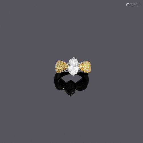 BAGUE EN DIAMANT, vers 1970.Or blanc 750, 8g.Bague moderne e...