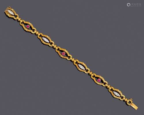 BRACELET RUBIN-DIAMANT-OR, vers 1900.Or jaune, 22g.Bracelet ...