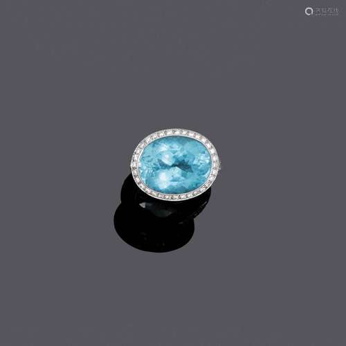 BAGUE TOPAZE-DIAMANT.Or blanc 750, 17g.Bague moderne et attr...