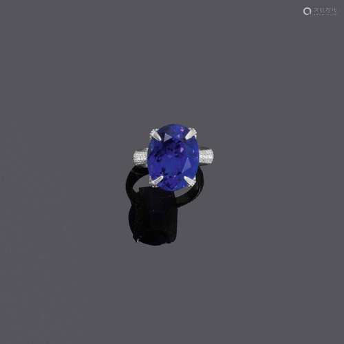 BAGUE TANZANITE-DIAMANT.Platine 950, 11g.Bague sportive et é...