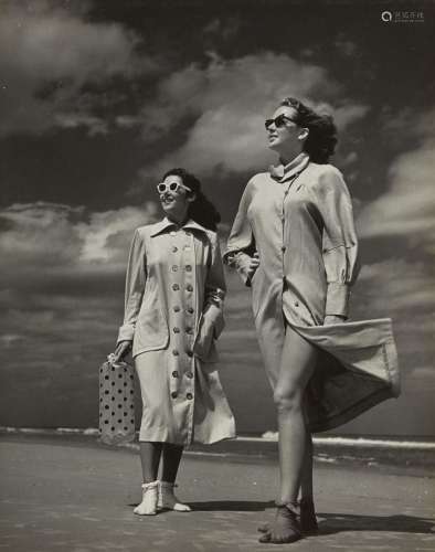 Philippe Halsman, <br />
American 1906-1979, <br />
Fashion ...