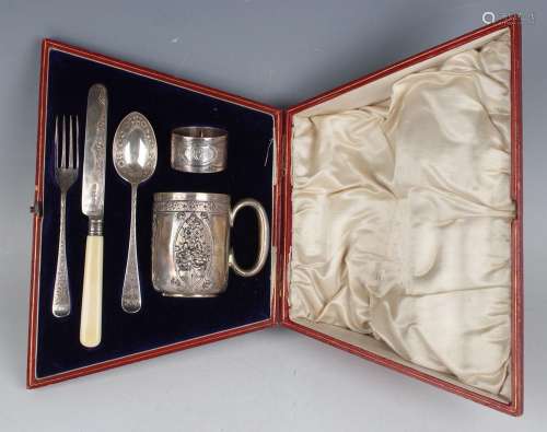 An Edwardian silver five-piece christening set, comprising c...