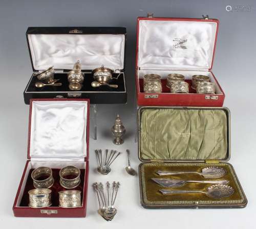 A set of six George V silver apostle teaspoons, Birmingham 1...