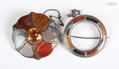 A Victorian silver, citrine and varicoloured agate shaped ci...