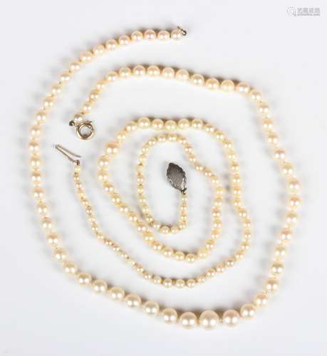 Two single row necklaces of graduated cultured pearls, lengt...