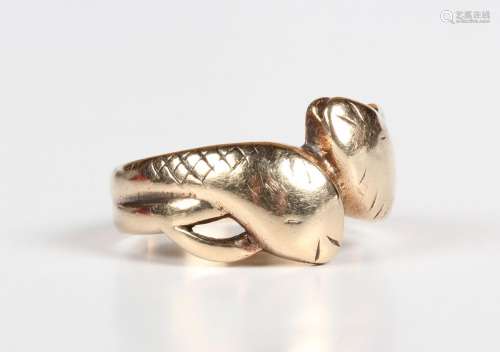 A 9ct gold ring, designed as two entwined snakes, London 196...