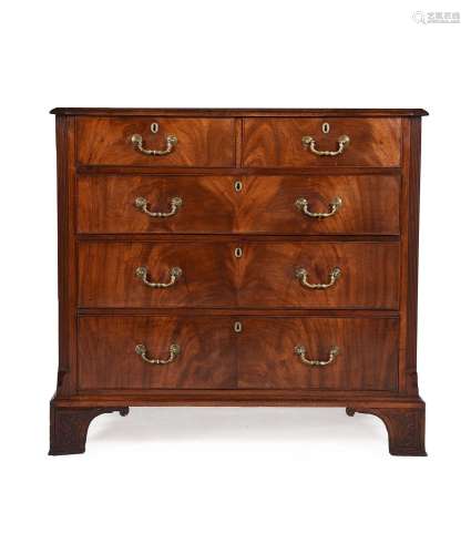 A GEORGE III MAHOGANY CHEST OF DRAWERS, CIRCA 1770