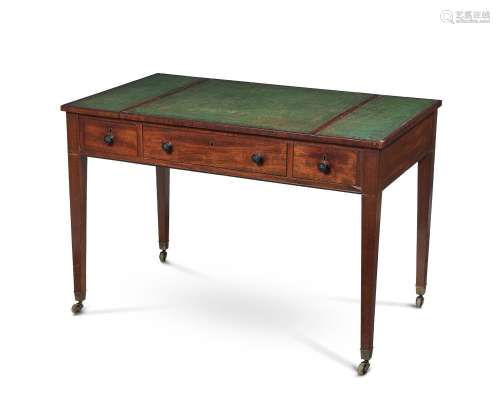 A REGENCY MAHOGANY LIBRARY TABLE, CIRCA 1815