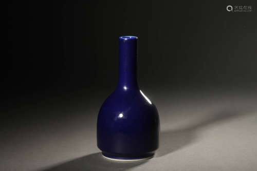 霽藍釉搖鈴瓶