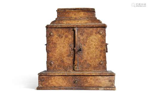 A SMALL PAINTED FAUX BURR WOOD TABLE TOP CABINET, PROBABLY G...