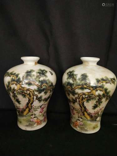 Pair of sanyang Kaitai plum vases