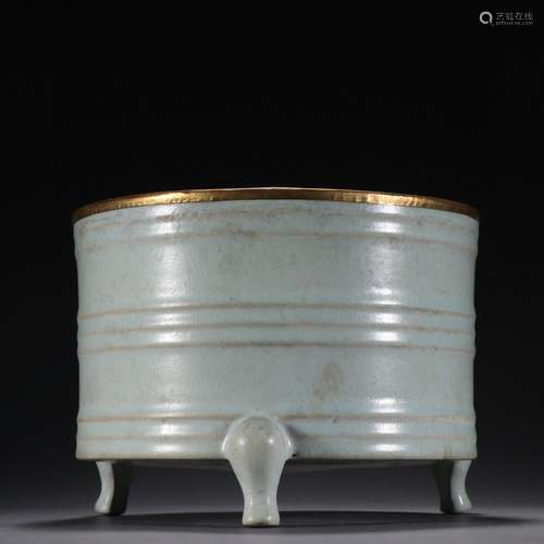 Ru kiln gold-coated tripod incense burner