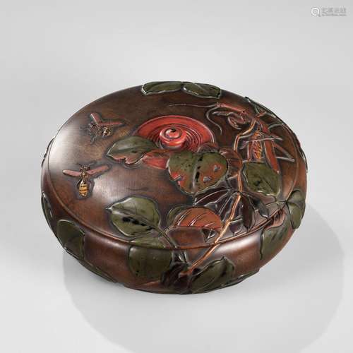 IKKOKUSAI: A SUPERB TAKAMORIE LACQUERED CIRCULAR WOOD BOX AN...