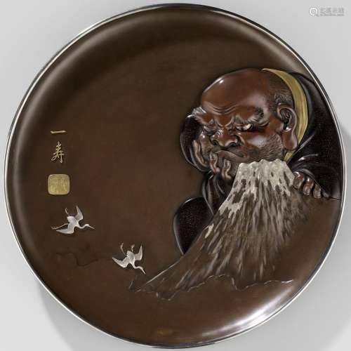 KAZUTOSHI: A LARGE AND IMPRESSIVE INLAID BRONZE CHARGER DEPI...