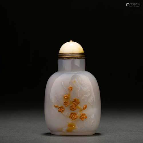 Qing Dynasty Agate Carved Flower and Bird Snuff Bottle