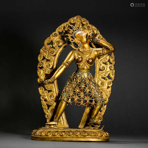 Qing Dynasty Gilt Bronze Statue of Buddha