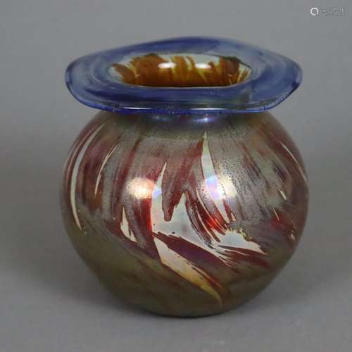 Kleine Jugendstil-Vase - irisierendes Glas, teils geätzte Ob...