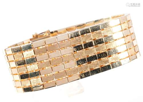 585 gold solid and wide bracelet 71.8 grams, 14K Gold massiv...