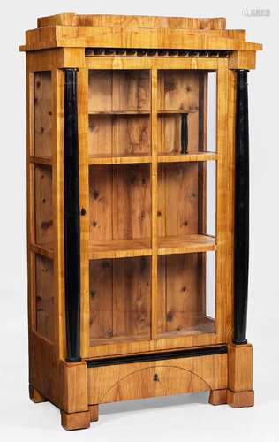 Biedermeier-Vitrinenschrank