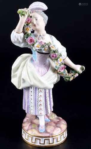 Meissen female gardener with garland 1st choice, knob mark, ...