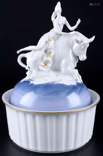 Meissen lidded box Europe on bull, Peter Strang, Deckeldose ...