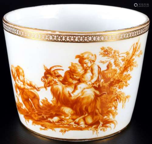 Meissen Marcolini Orange Camaieu cherub scenery cachepot, Ma...