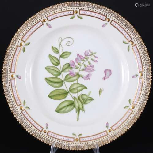 Royal Copenhagen Flora Danica dinner plate 3549, Speisetelle...