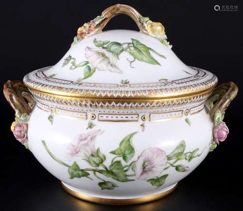 Royal Copenhagen Flora Danica large lidded tureen 3562, groß...