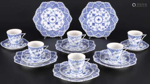 Royal Copenhagen Musselmalet Full Lace 6 coffee cups with de...