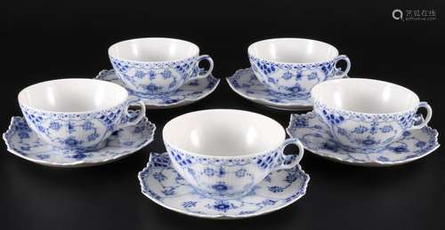 Royal Copenhagen Musselmalet Full Lace 6 tea cups with sauce...