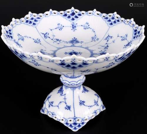 Royal Copenhagen Musselmalet Full Lace centerpiece 1020, Vol...