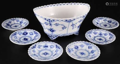 Royal Copenhagen Musselmalet Full Lace finger bowl 1177 and ...