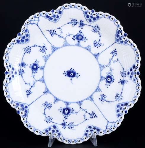 Royal Copenhagen Musselmalet Full Lace splendor platter 1062...