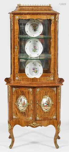 Dresdner Barock-Salonvitrine