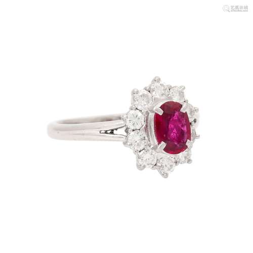 Ring mit Rubin entouriert von Brillanten zus. ca. 0,86 ct (p...