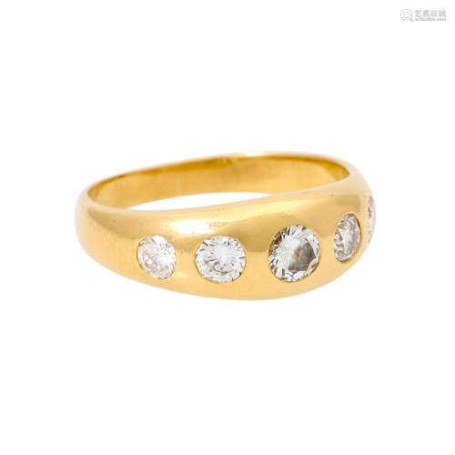 Ring mit 5 Brillanten von zus. ca. 0,8 ct (punziert),