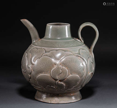 Yaozhou Kiln wine pot of the Five Dynasties of China