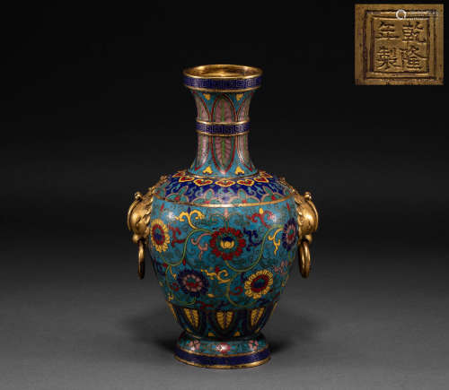 Chinese Qing Dynasty copper tire enamel vase