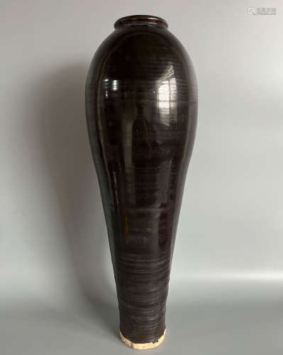China kiln black glaze bottle