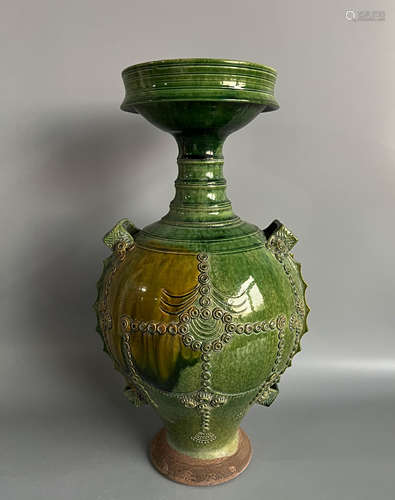 Chinese green glaze wear belt bottle