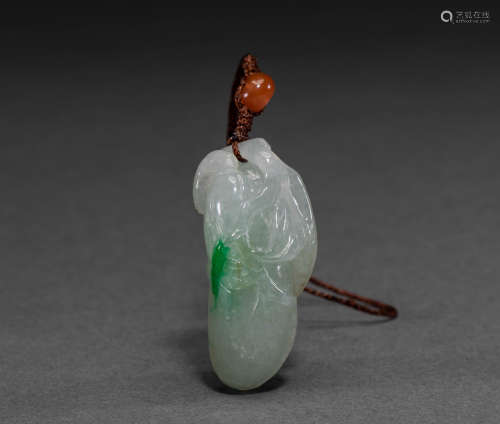 Chinese jade pendant from the Qing Dynasty