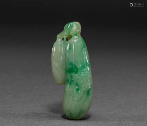 Chinese jade pendant from the Qing Dynasty
