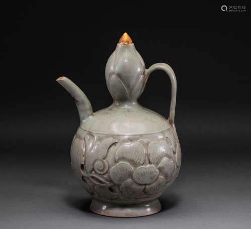 Yaozhou Kiln wine pot of the Five Dynasties of China