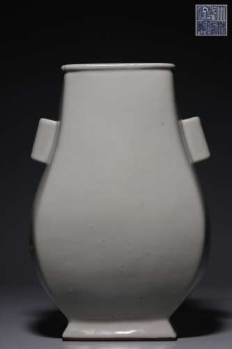 Qing Dynasty, imitation official glaze ear jar