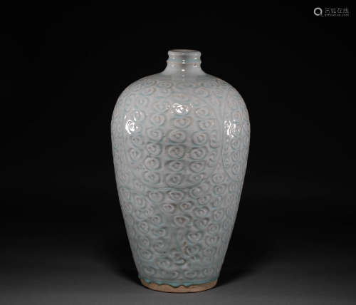 Plum bottles from Hutian Kiln, China