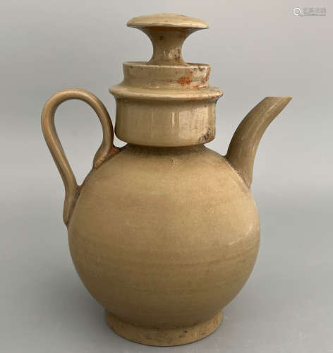 Chinese celadon handle pot
