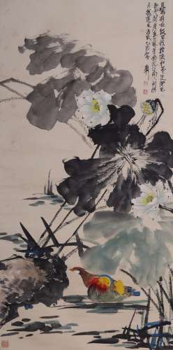 Xie Zhiliu lotus Yuanyang drawing color paper vertical axis