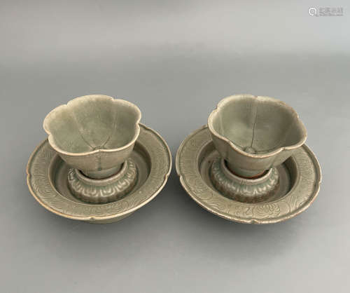 Chinese Yue kiln lamp holder