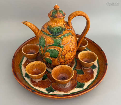 Chinese yellow and green glazed tea set
