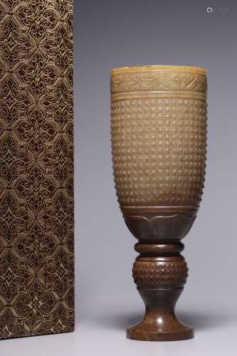 Hetian jade with Qin grain grain tall cup
